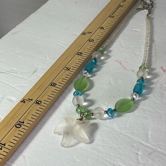 Seaside necklace frosted starfish and ocean colored beaded necklace. - Picture 6 of 7
